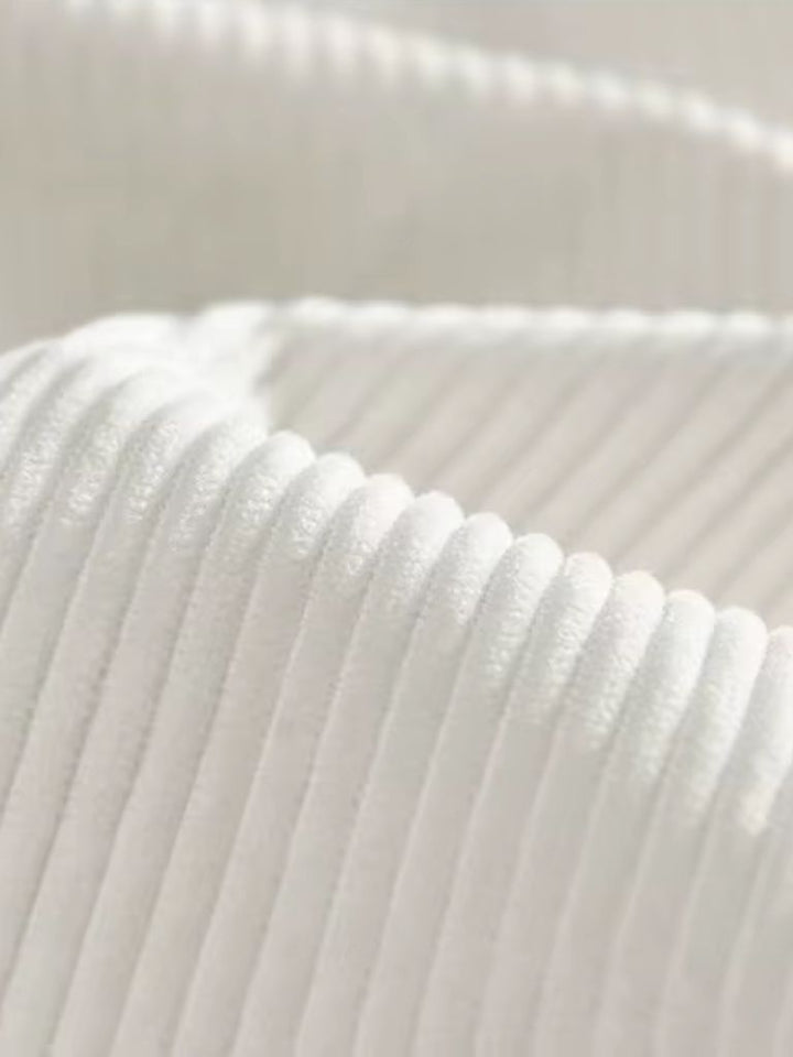 Aveline — Walk Shorts